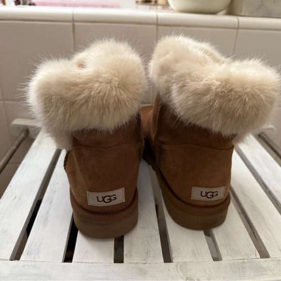 Women’s short Ugg’s - Picture 4 of 5